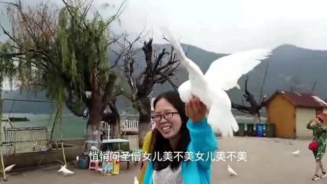 吴静演唱《女儿情》唱不尽的儿女情