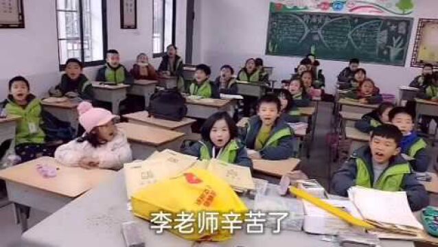 这满园春色,这满园桃李,都在向您致敬