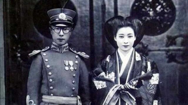 1945年,日本投降,浦杰等人被苏联抓捕,开始了囚徒生活