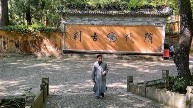 天台县有一个隋代古刹国清寺,我认为这是一个必须拜访的寺院