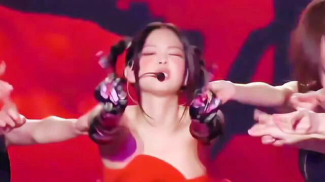 blackpinkjennie 炸裂舞蹈 SOLO 现场