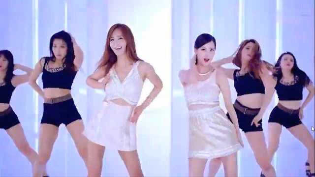 少女时代“双美”Yuri&徐贤性感同台《secret》MV:美若天仙