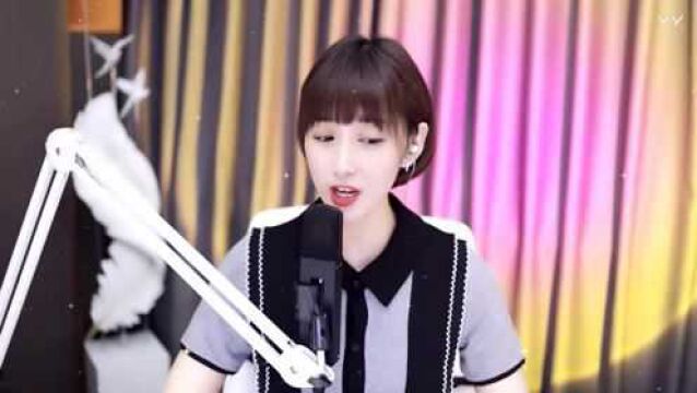 梁红演唱歌曲《问佛》,来自祁隆的一首歌曲,一首非常好听的歌曲