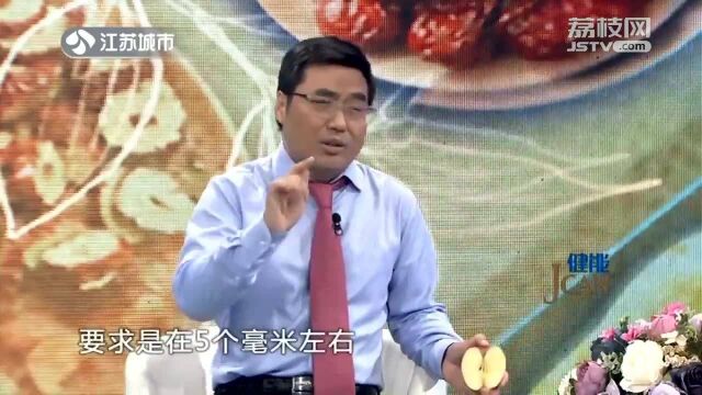 胸片X光与胸部CT有啥区别?专家带“道具”现场示范