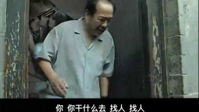 两个儿子吸du,儿媳妇贩du,小儿子为了du品竟然打爸爸.