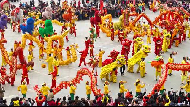 江西非遗过大年——上犹“九狮拜象”