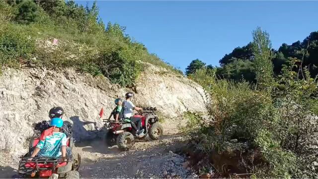 天津蓟县福满楼农家院住宿,畅玩连山十公里丛林越野,真刺激!