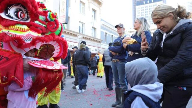 美国加州州长签署法案 将中国农历新年定为加州法定假日