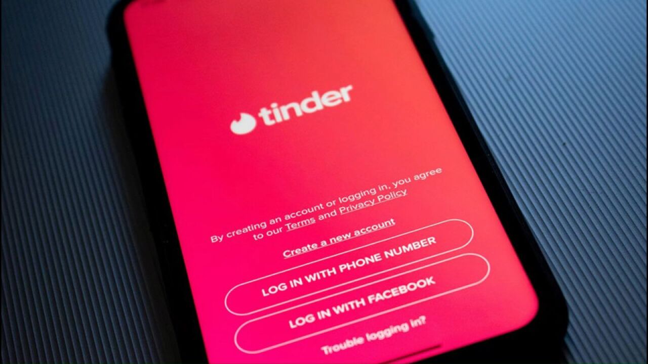 交友app要开线下店会卖点啥?美国探探Tinder就开了一家