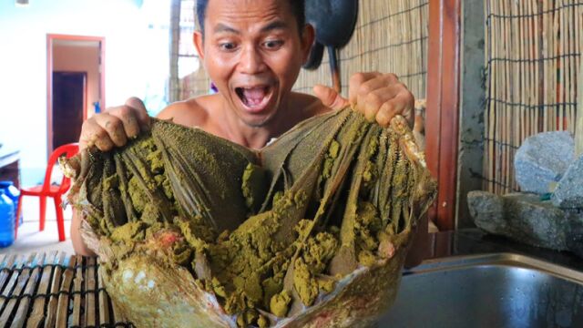 野外美食,生牛肚蘸牛瘪酱汁