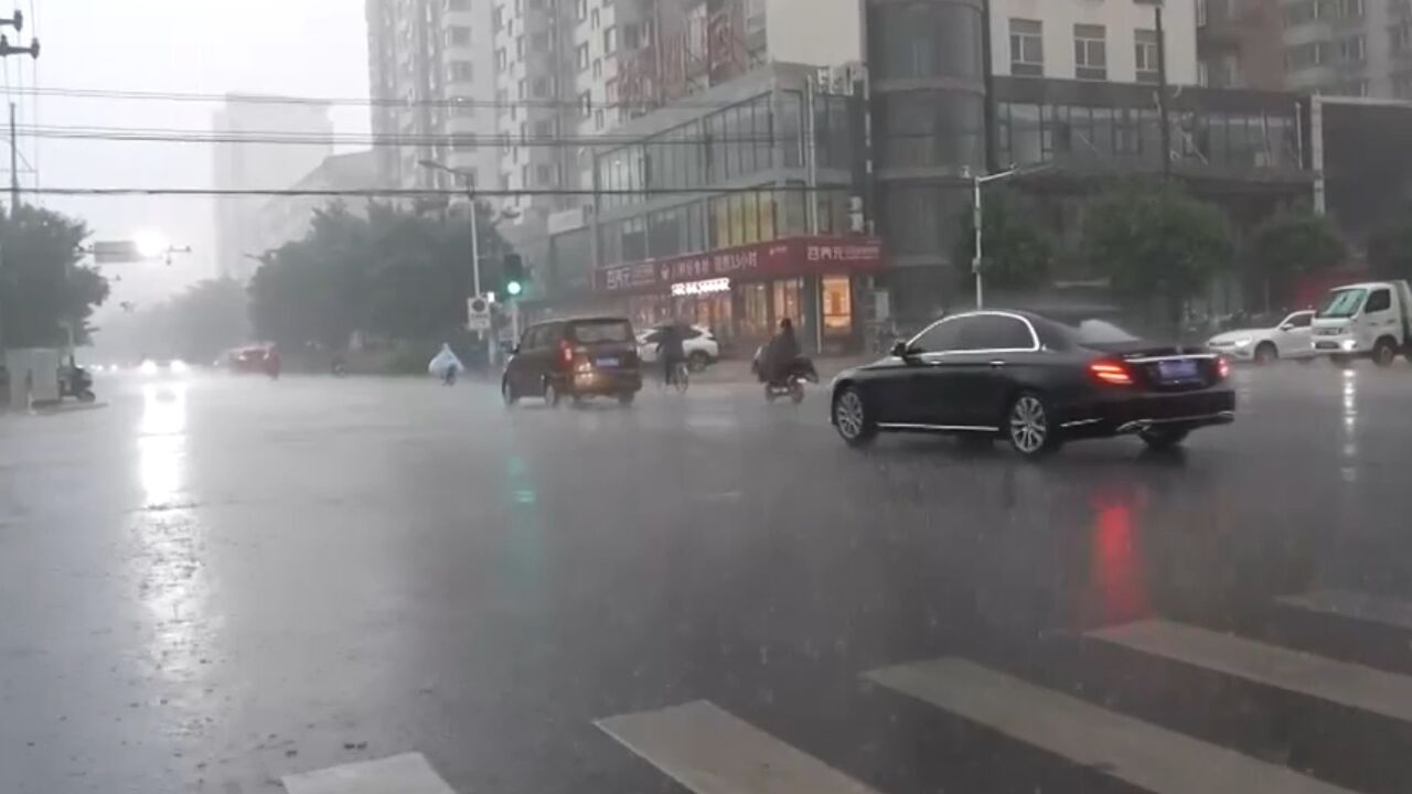 中国华西地区降雨频繁