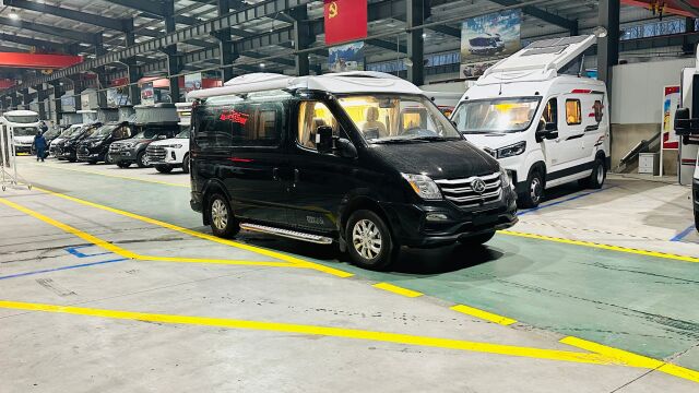 国内最小房车下线,5米车长上班代步进地库皆可,更适合长途旅居