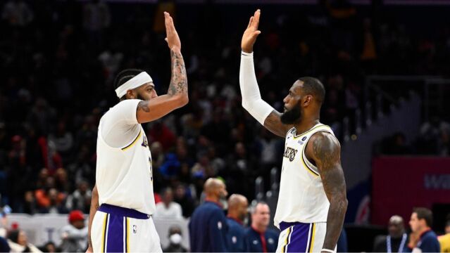 湖人灰熊G3两队合创多项记录：浓眉三战15帽比肩奥尼尔 詹姆斯一数据历史唯一 莫兰特队史第一人