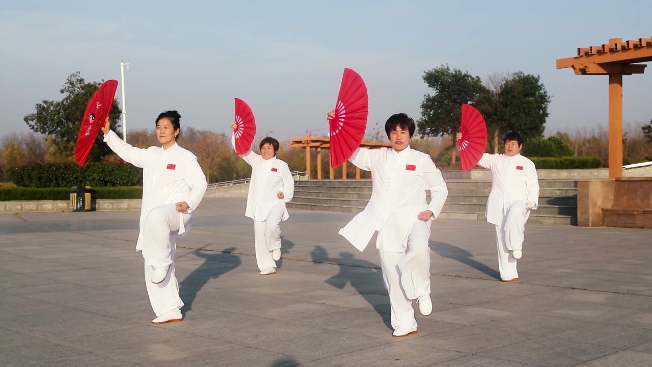 Explore Shandong: Tai Chi Kung Fu Fan combines sports and dance