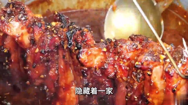 吉隆坡美食宝藏排队抢!香气四溢的绝品脆皮烧肉,叉烧香甜诱人!