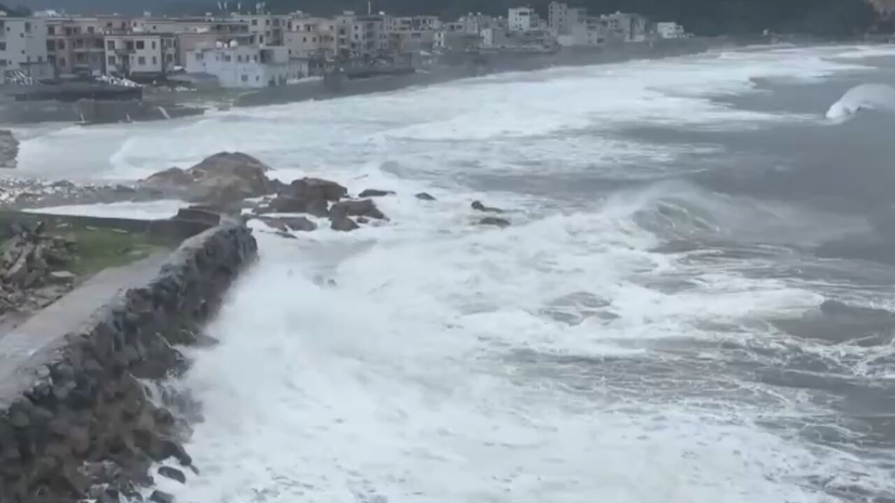 中央气象台:“三台风”先后生成,携风带雨来势汹汹