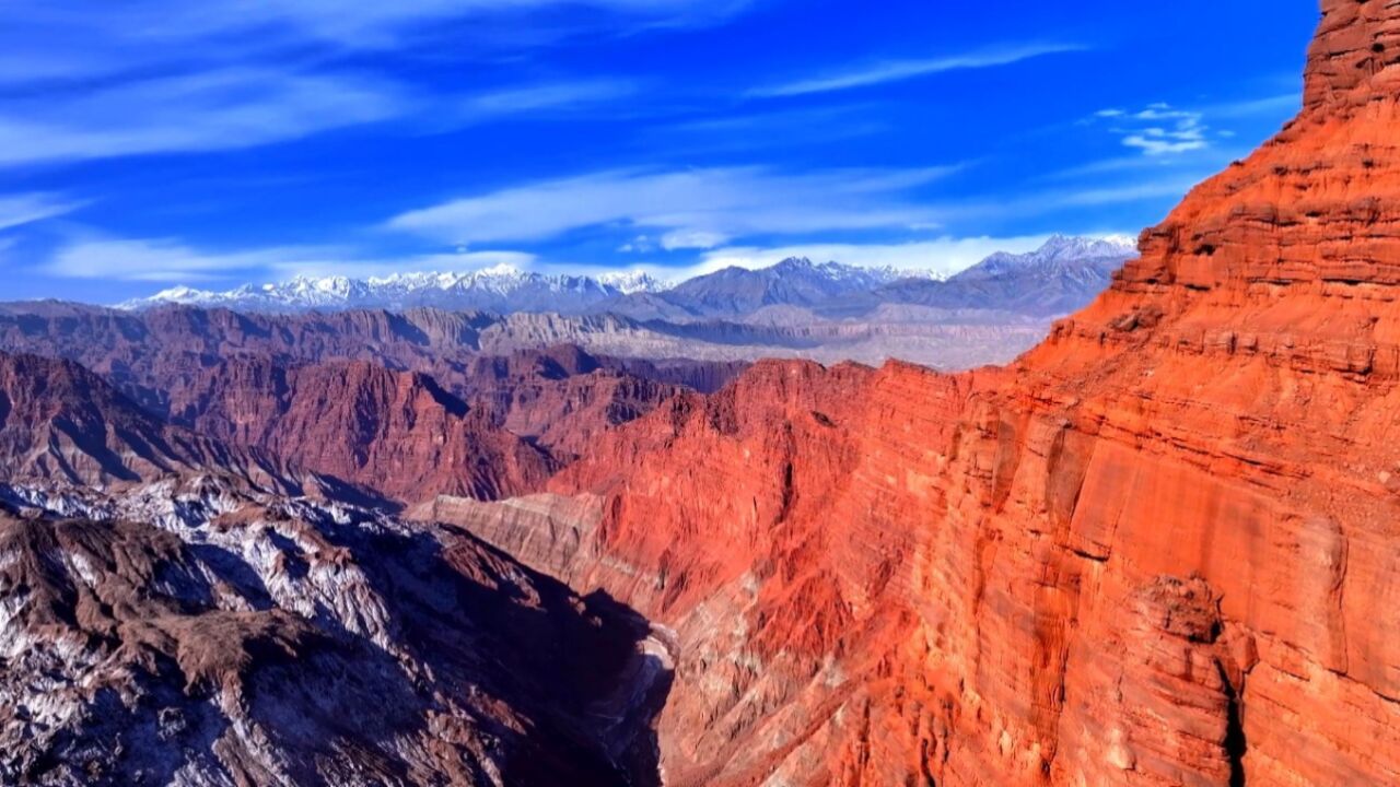 千城胜景|新疆温宿大峡谷 红崖赤壁景壮美