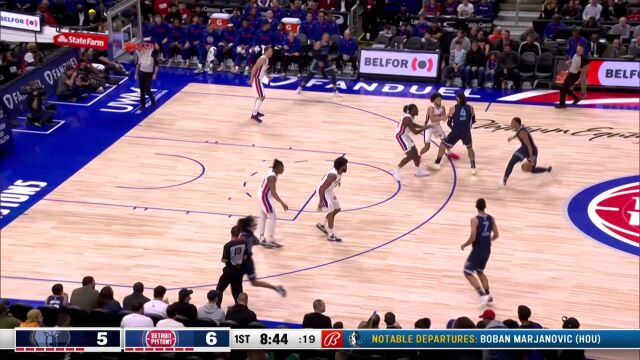 欢迎来到NBA！莫兰特大帽艾维随后完成1打0暴扣