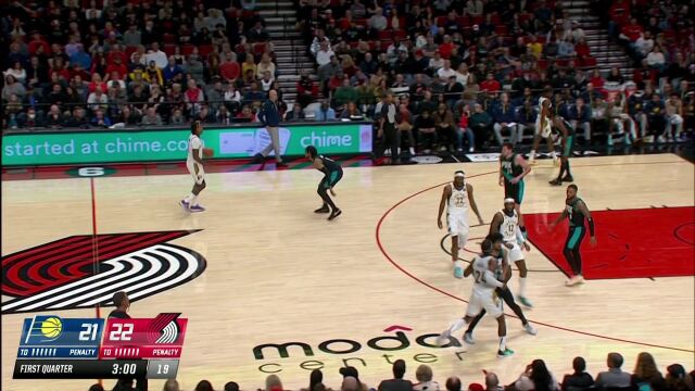 点燃全场气氛！沃特福德行进间手递手助攻夏普滑翔暴扣2+1