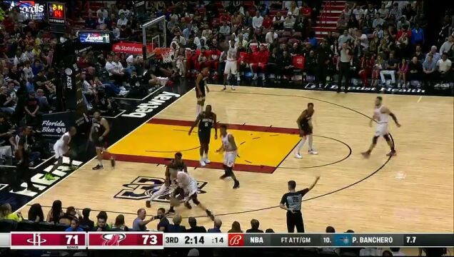 NBA常规赛：火箭vs热火第3节英文原声回放