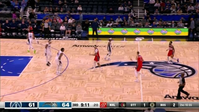 任你怎么防！比尔直捣黄龙反手上篮命中