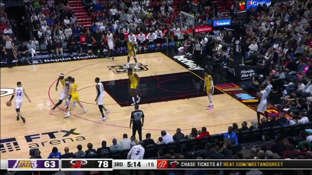 攻击波掀起千层浪 热火连投连中轰出7-0小高潮