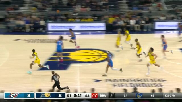 内史密斯精准切球完成抢断 马图林快攻反击完成上篮