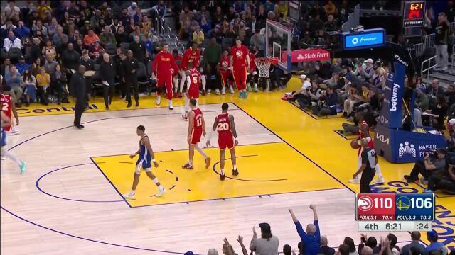 关键时刻丝毫不虚 普尔撕裂防守上篮打停老鹰