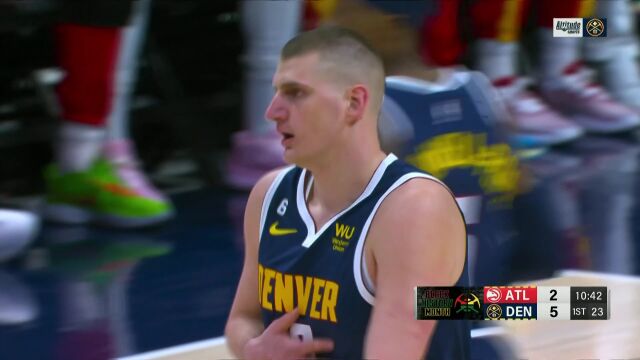 杨少侠不在依旧可以吃饼 饼皇先后接到亨特穆雷传球