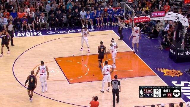 配合默契！杜兰特人缝击地妙传助攻艾顿飞身上篮打成2+1