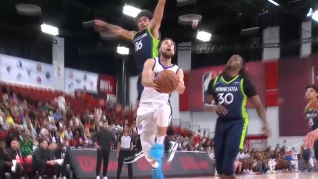 森林狼80-93国王 爱德华兹18+8+5米诺特18分6篮板难阻失利