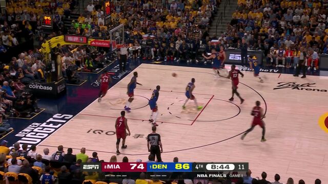 约老师妙传篮下掘金打破得分荒 苏群：约基奇出汗了，之前不用这么干