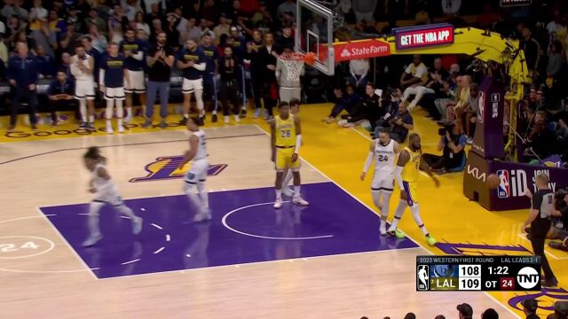 关键时刻挺身而出 狄龙抢断反击暴扣为灰熊追分