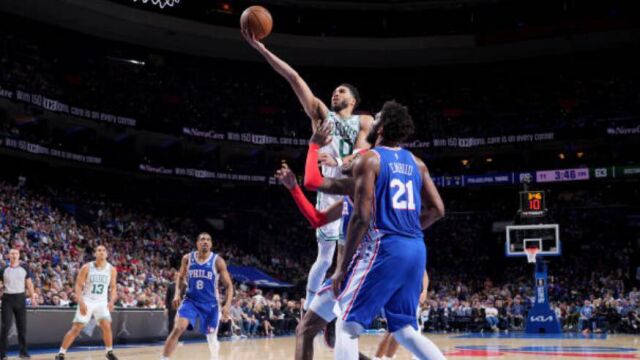 塔图姆vs76人集锦 全场19+6+6献双手暴扣