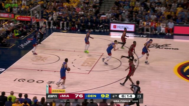 人怎么找不到北了 文森特晃开小波特上下步拿下两分