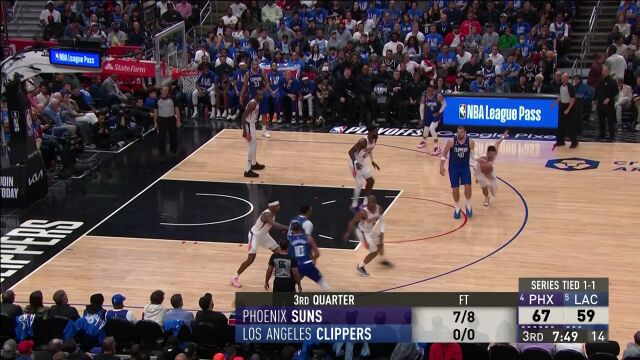 状态出奇的好 布克鬼手掏球反击暴扣一条龙