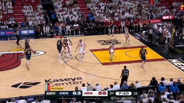 传球妙笔生花！戈登眼观六路击地妙传助攻穆雷上篮打进