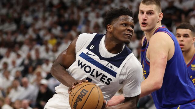 爱德华兹vs掘金集锦 空砍36分延续高效发挥