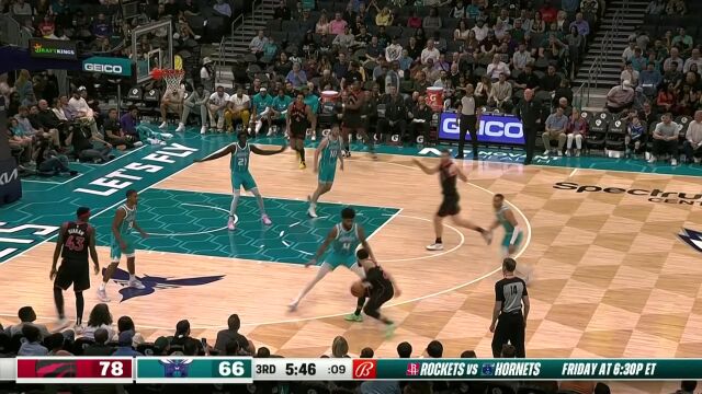 惊不惊喜意不意外！阿奴诺比从容出手接球背扣