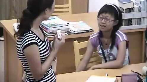 变形 妈妈当学生上课开小差，女儿在家居然对奶奶发火