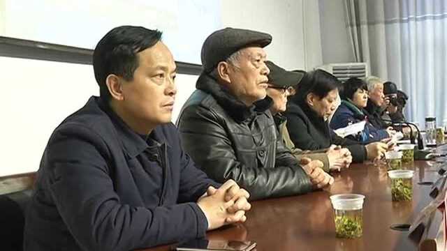 横峰县关工委举行结对帮扶资金发放仪式