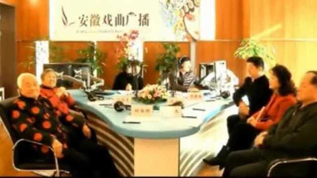 韩再芬纪录片:韩再芬贺寿时白林,这甜甜的声音,真的可爱了!