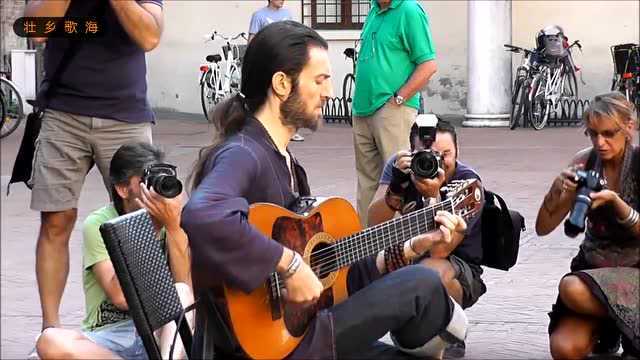 真正的流浪大师,古典吉他大师Estas Tonne