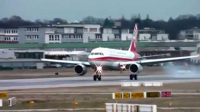 中国联合航空,空客A319(B4092)德国汉堡擦烟起飞