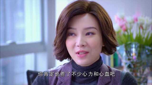 经典影视:同事给美女听录音!不料美女听录音之后,再也淡定不住