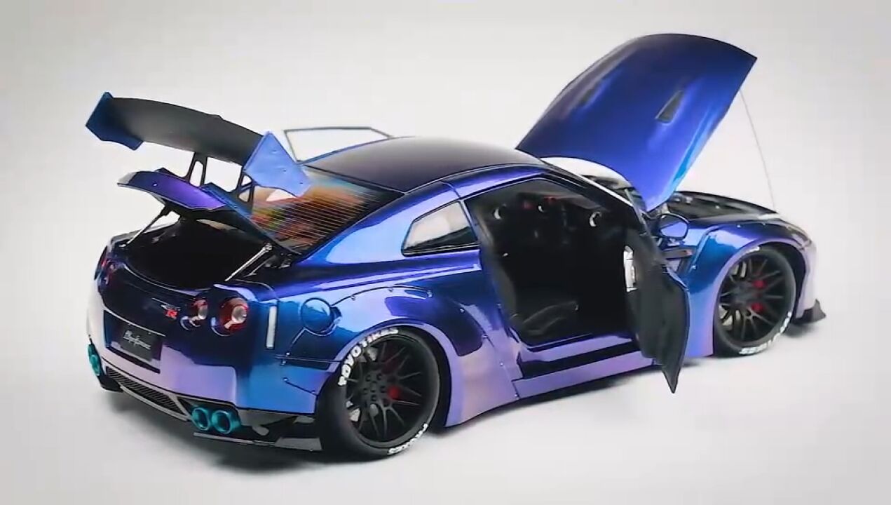 PGM 合金全开 1:18 LB GTR R35 汽车模型