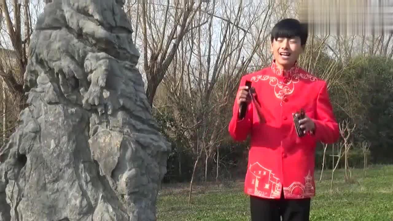 杨晓琼爱徒王金龙唱莲花落内心有苦说不出讲讲艰辛学艺路