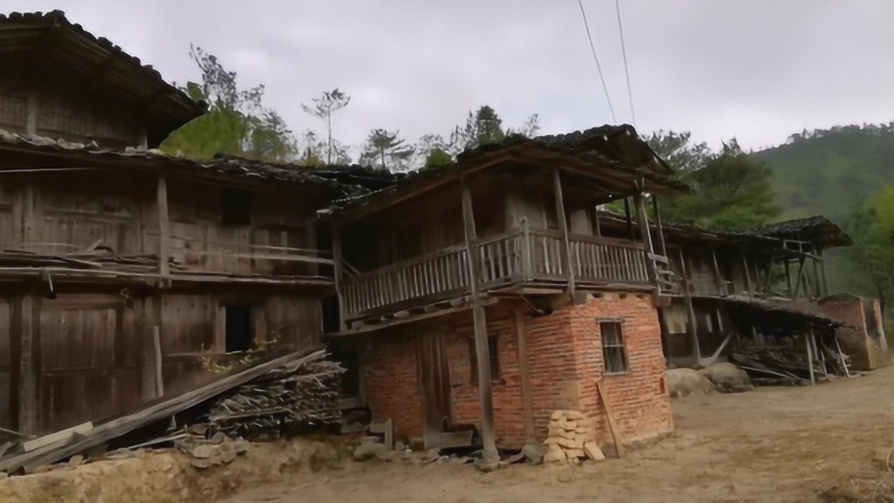 回福建农村过年,看到自己出生的老房子,怎么破败成这样