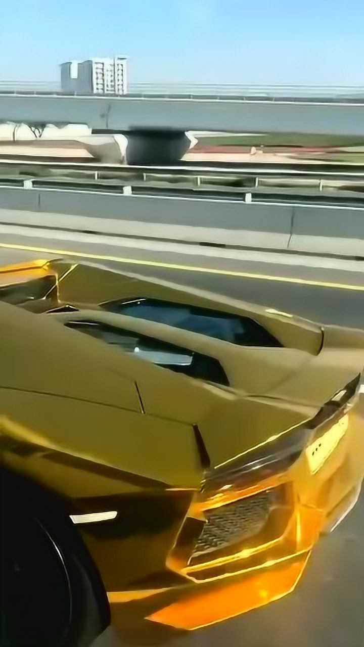 纯黄金跑车知道是谁吗王子啊