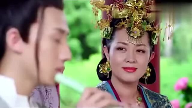 美女穿越古代却成了婢女,还得伺候人!